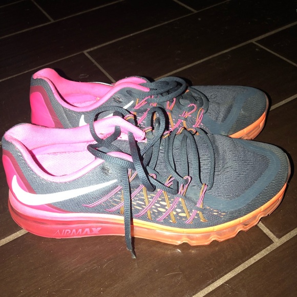 Nike Shoes - Nike Air Max size 9